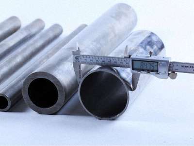 使用精密管有專(zhuān)家現(xiàn)場(chǎng)指導(dǎo)服務(wù),施工無(wú)憂! 使用精密管有專(zhuān)家現(xiàn)場(chǎng)指導(dǎo)服務(wù),施工無(wú)憂!